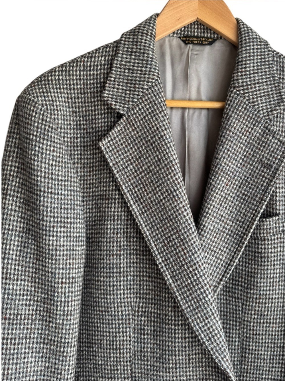 Vintage Harris Tweed Blazer 40R 100% Wool Sport Coat Grey Check Plaid Scottish